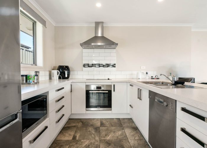  at 6 Beggs Lane, Pyes Pa, Tauranga