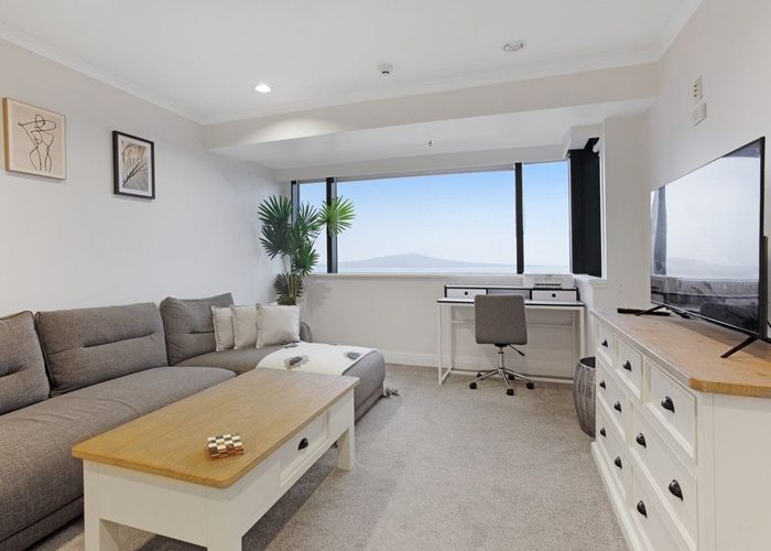  at 9-17 Byron Avenue, Takapuna, North Shore City, Auckland