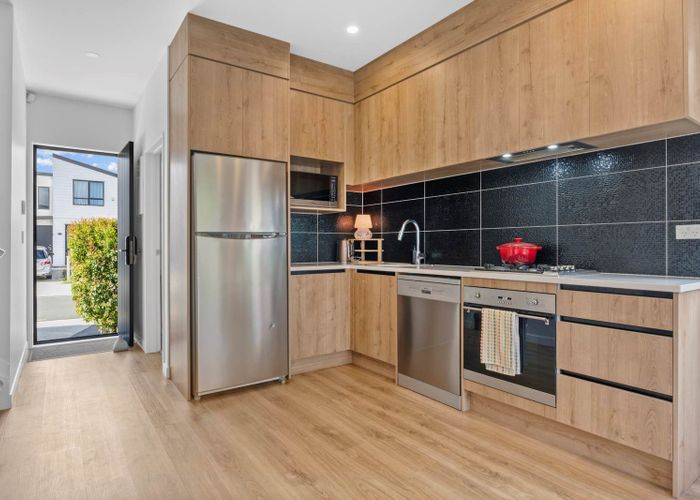  at 98 Bellbird Street, Papakura, Papakura, Auckland