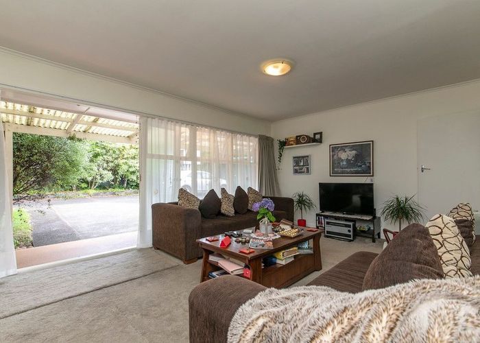  at 4/39 Tawhiri Road, One Tree Hill, Auckland