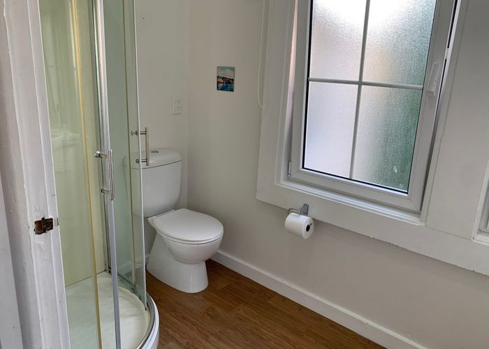  at 6 Awaroa Road, Helensville, Helensville