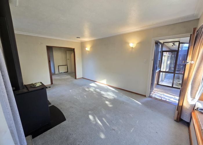  at 4/17 Bond Street, Waltham, Christchurch City, Canterbury