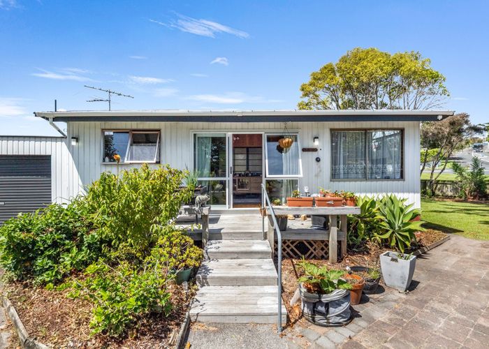  at 33a Ladies Mile, Manly, Rodney, Auckland