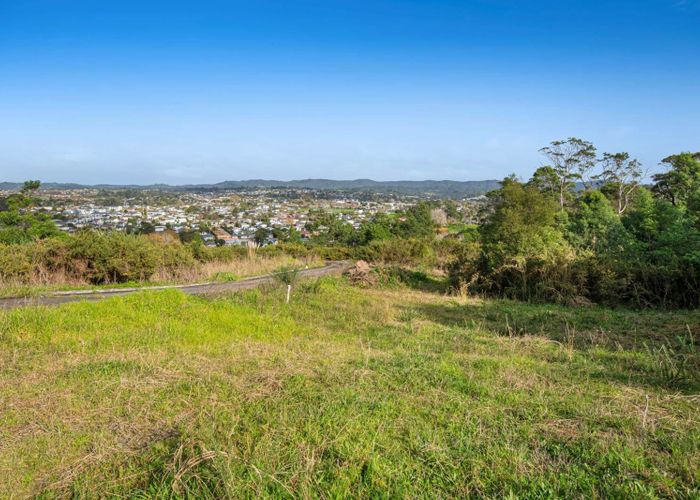  at 6 Madeira Lane, Massey, Waitakere City, Auckland