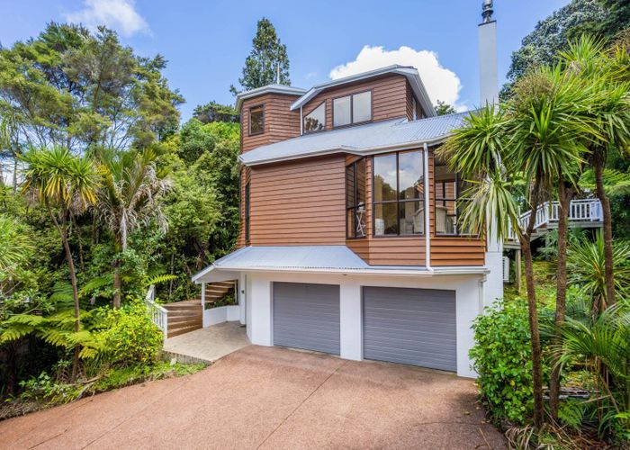  at 15 Trelawny Place, Hillcrest, North Shore City, Auckland