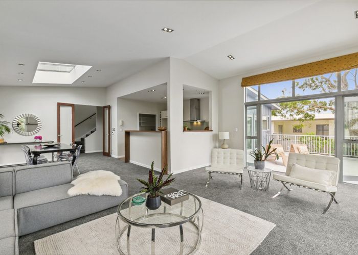  at 10 Tannadyce Street, Strathmore Park, Wellington