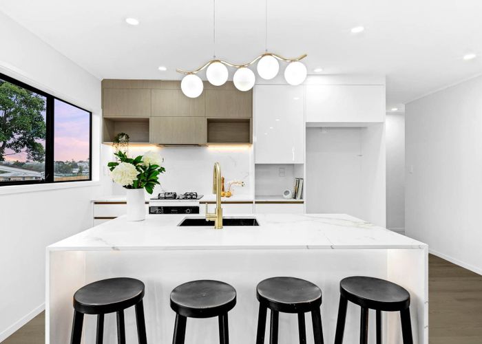  at 40 West Harbour Drive, West Harbour, Waitakere City, Auckland