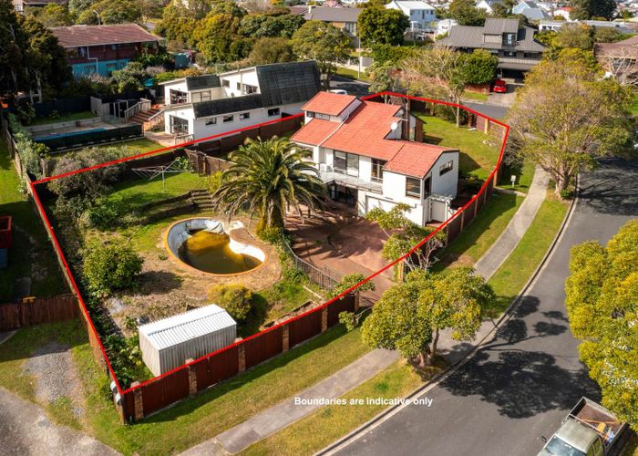  at 1 Newport Place, Forrest Hill, North Shore City, Auckland