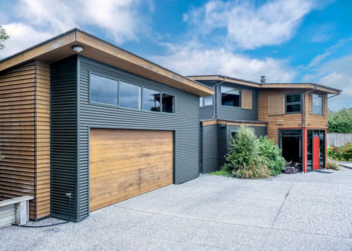  at 147 Downs Road, Geraldine Downs