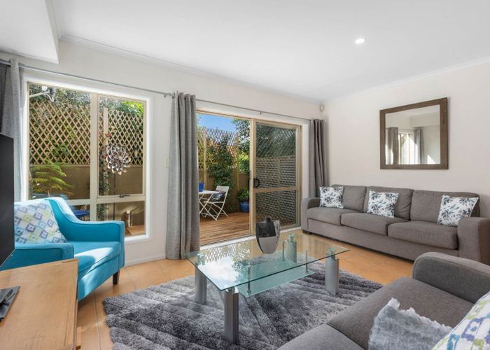  at 6 Trimaran Drive, Gulf Harbour, Rodney, Auckland