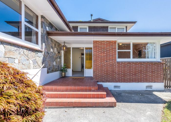  at 71 Fisher Parade, Sunnyhills, Auckland