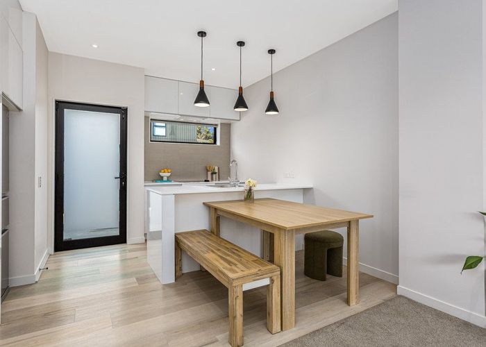  at 10/6 Oswald Crescent, Paparangi, Wellington, Wellington