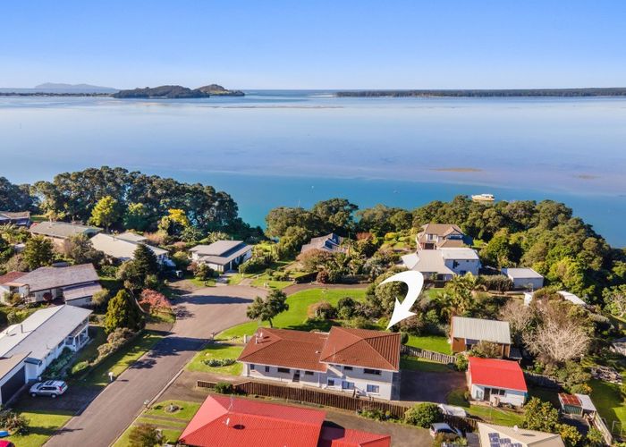  at 12 Giles Way, Katikati
