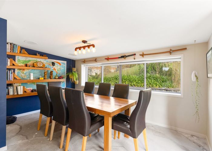  at 1/730 Beach Road, Browns Bay, Auckland