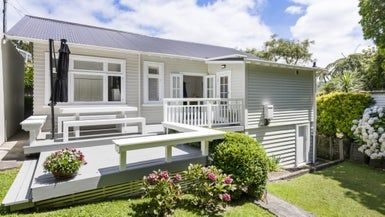  at 12 Albemarle Road, Northland, Wellington