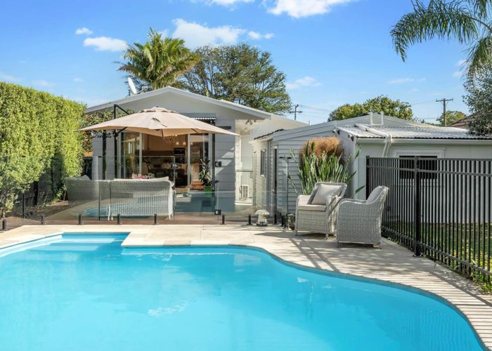  at 17 Rama Road, Point Chevalier, Auckland City, Auckland