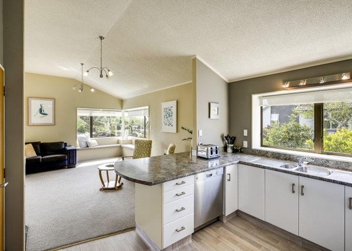  at 41 Churchill Drive, Taradale, Napier