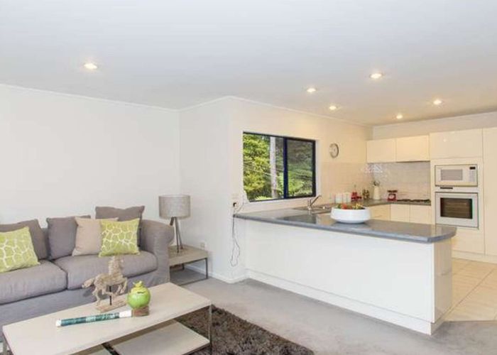  at 8 rimu rise, Albany, North Shore City, Auckland