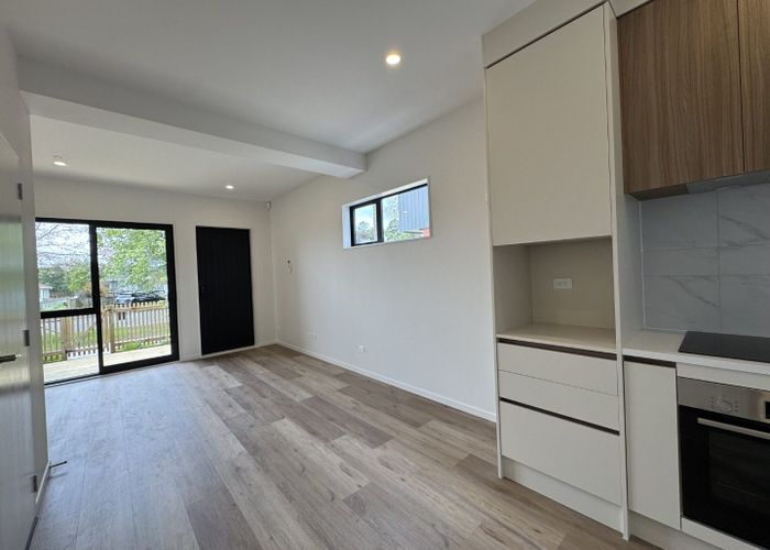  at 11/35 Crawford Avenue, Mangere Bridge, Manukau City, Auckland
