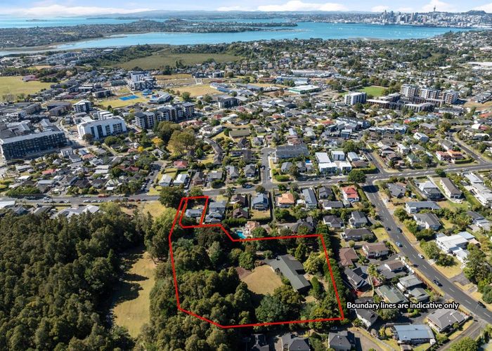  at 35 and 37 Ocean View Road, Hillcrest, North Shore City, Auckland