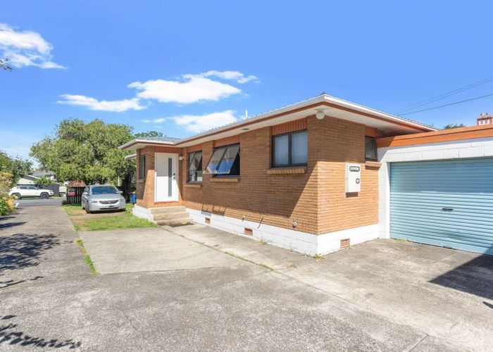  at 1/21 Bracken Avenue, Takapuna, North Shore City, Auckland