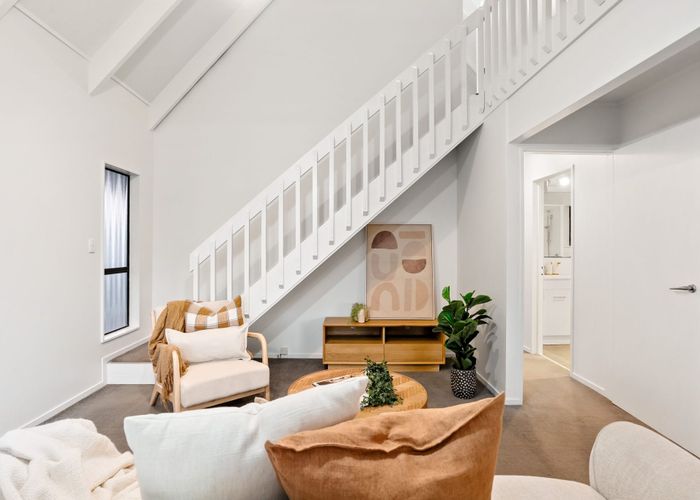  at 2/6 Lancaster Road, Beach Haven, Auckland
