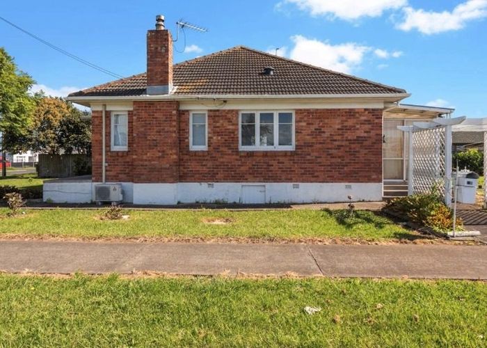  at 38 Atkinson Avenue, Papatoetoe, Auckland