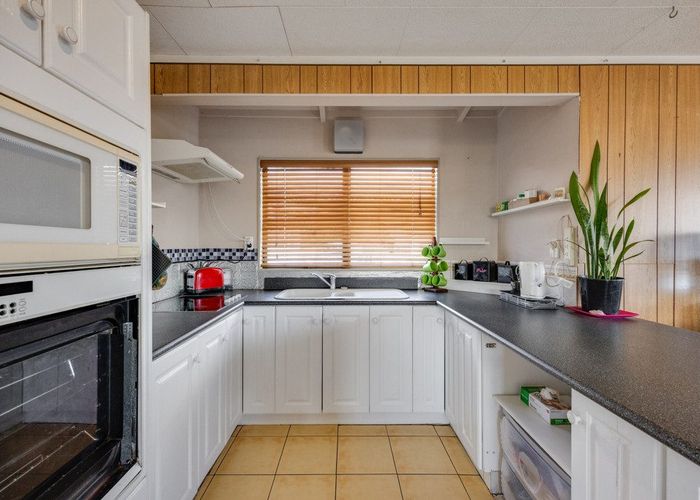  at 12 Puriri Avenue, Kaiaua, Franklin, Auckland