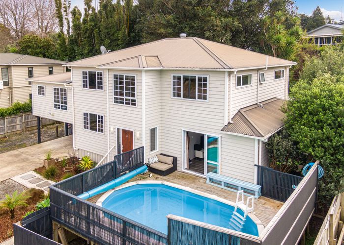  at 13 Merwood Lane, Devonport, Auckland