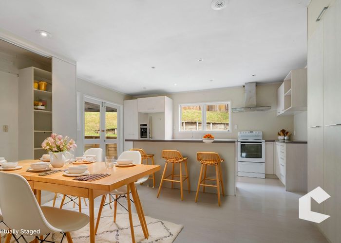  at 36 Beaudine Avenue, Glenfield, North Shore City, Auckland
