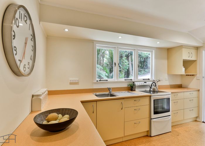  at 85 Tanekaha Road, Titirangi, Waitakere City, Auckland