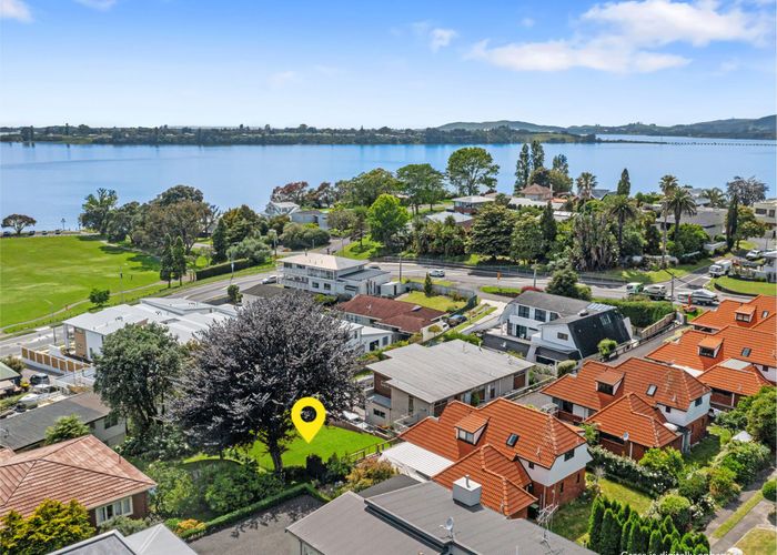  at 27a Fraser Street, Avenues, Tauranga, Bay Of Plenty