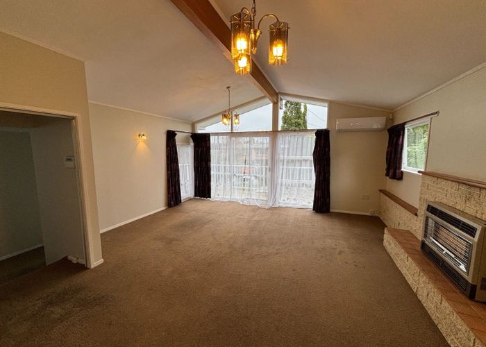  at 4 Linthorpe Place, Hillcrest, Hamilton, Waikato