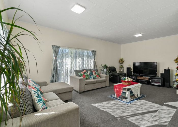 at 17 Kopara Place, Clendon Park, Manukau City, Auckland
