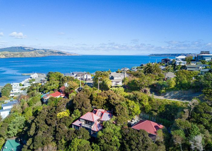 For sale 30 Gordon Road, Plimmerton, Porirua, Wellington homes.co.nz