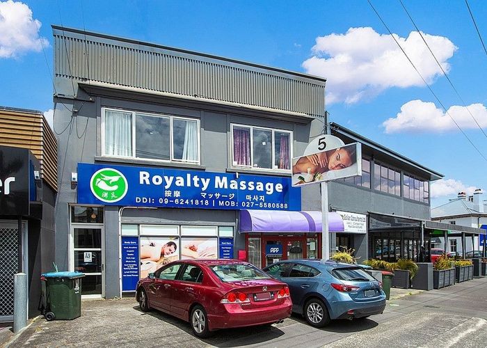  at 5 Campbell Road, WANAKA