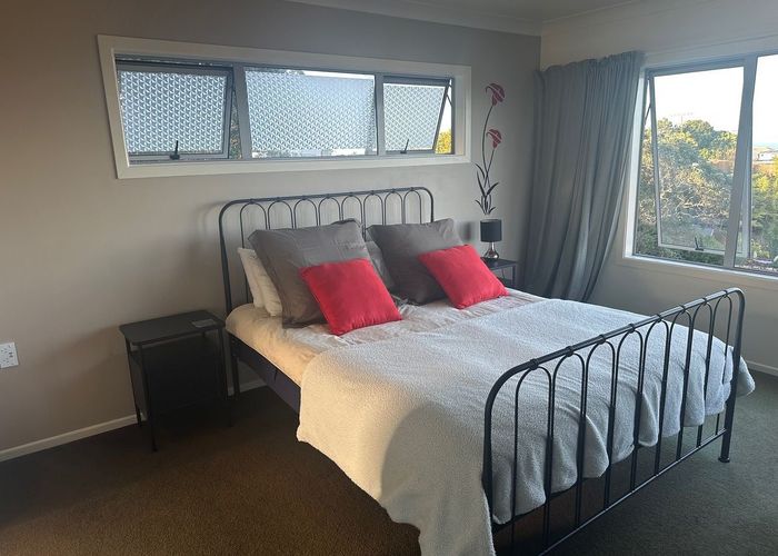  at 188 Browns Bay Road, Browns Bay, North Shore City, Auckland