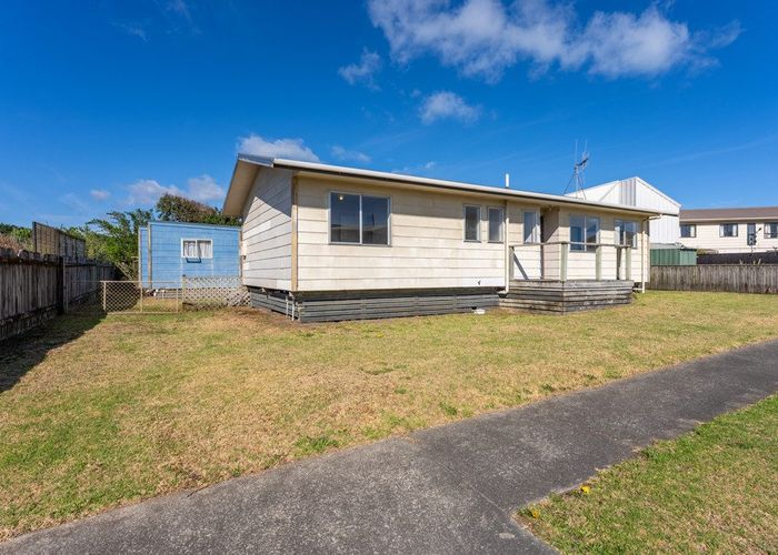  at 14 Scott Avenue, Otaki Beach, Otaki