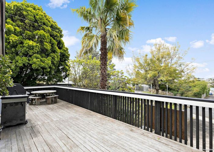  at 77 Willerton Avenue, New Lynn, Waitakere City, Auckland