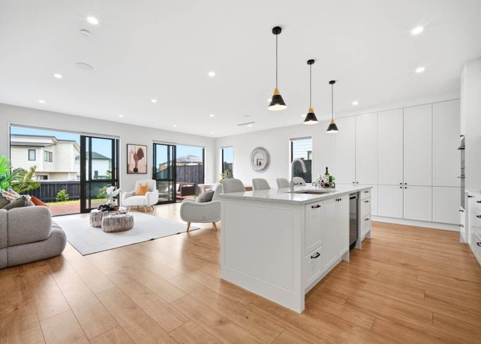  at 20 Headsail Drive, Long Bay, North Shore City, Auckland