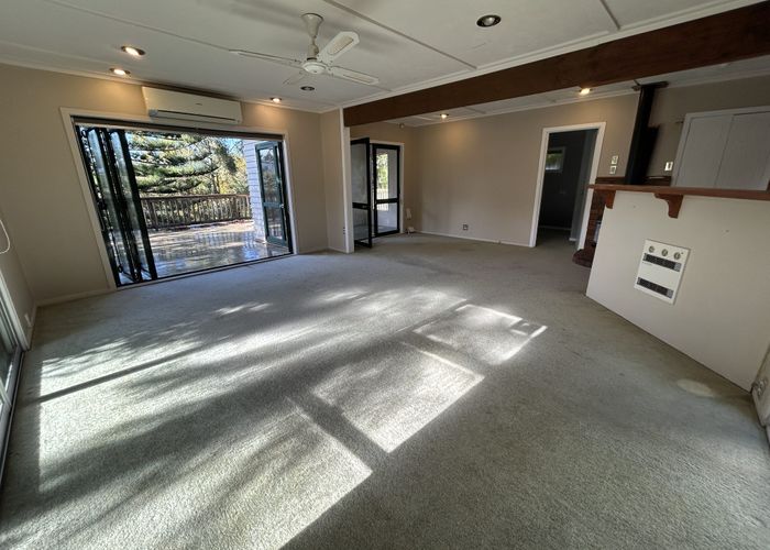  at 223 Woodlands Park Road, Titirangi, Waitakere City, Auckland
