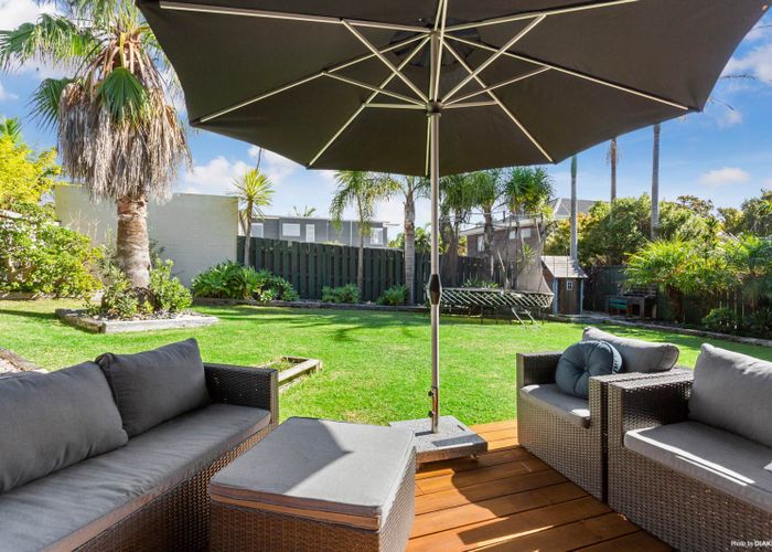  at 25C Beechwood Road, Rothesay Bay, Auckland