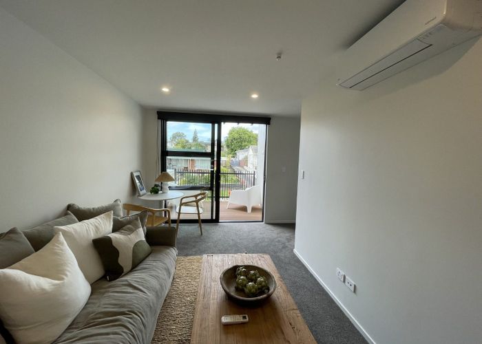  at 4/5  Dellwood Avenue, Henderson, Waitakere City, Auckland