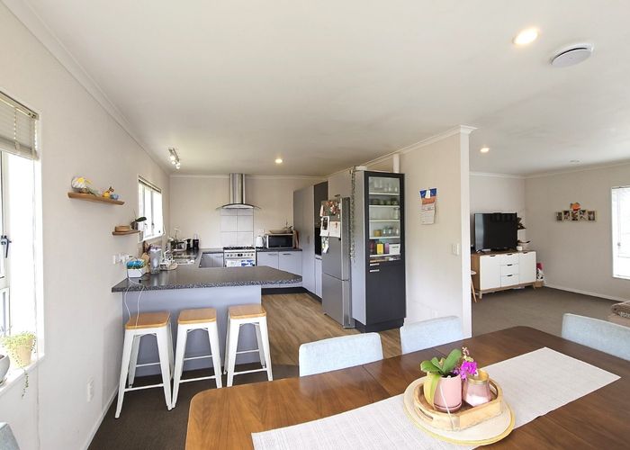  at 93A Taylor Tce, Tawa, Wellington, Wellington