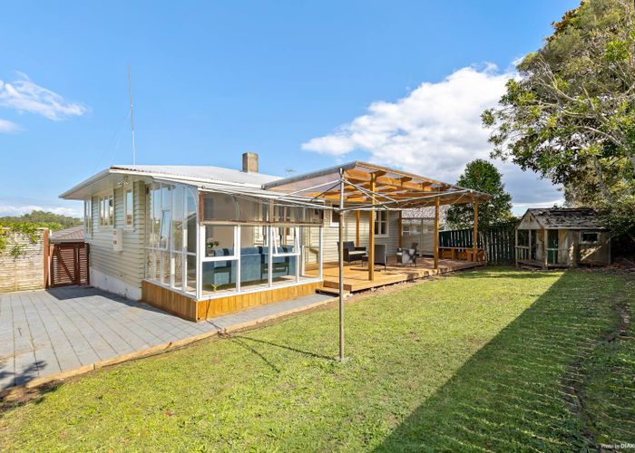  at 13B Park Road, Glenfield, Auckland