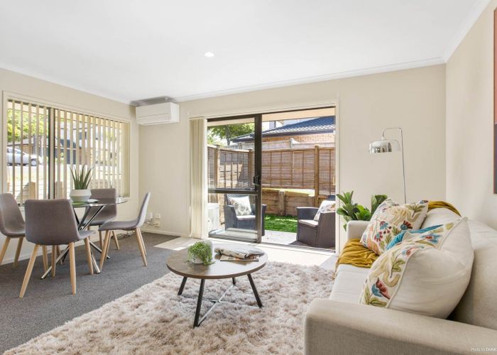  at 37A Lake Panorama Drive, Henderson, Waitakere City, Auckland