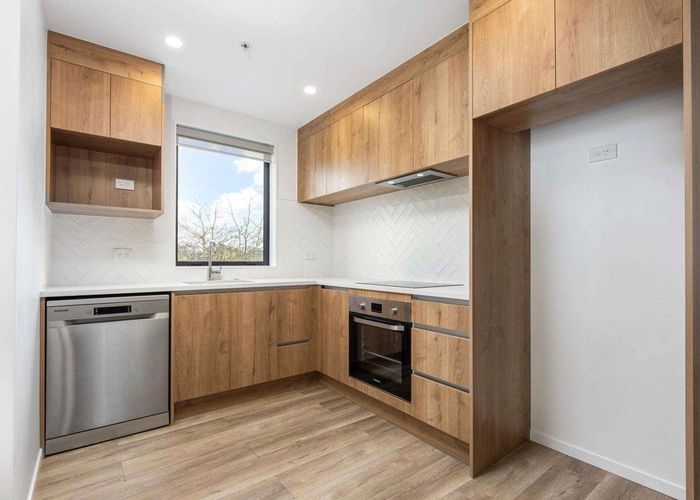  at 302/553C Glenfield Road, City Centre, Auckland City, Auckland