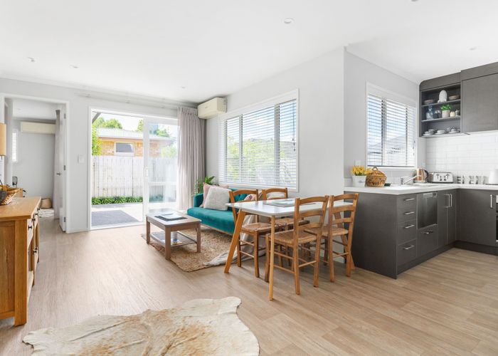  at 2/70 Hukanui Road, Chartwell, Hamilton