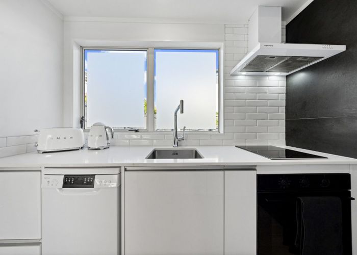  at 82 Birkenhead Avenue, Birkenhead, North Shore City, Auckland