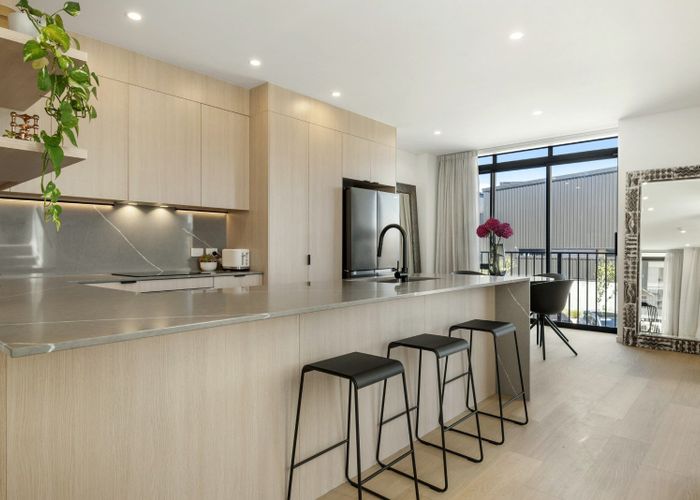  at 2 Amber Court, Stonefields, Auckland City, Auckland